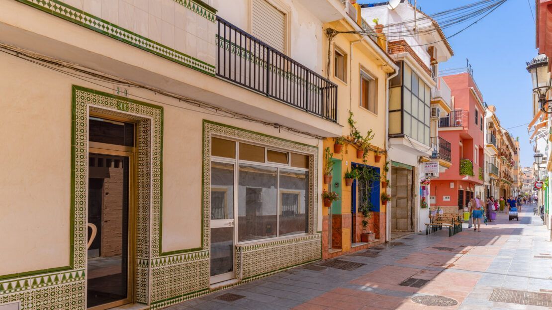 Rivitalo Fuengirolassa Plaza Chinorros