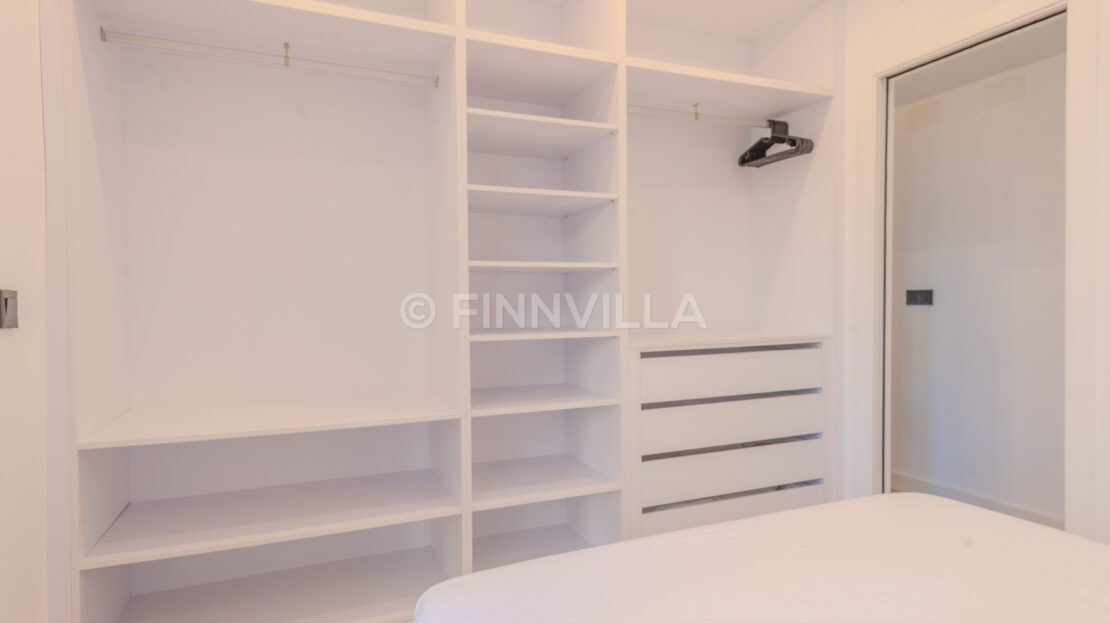 Asunto Fuengirolassa keskustassa La Siesta
